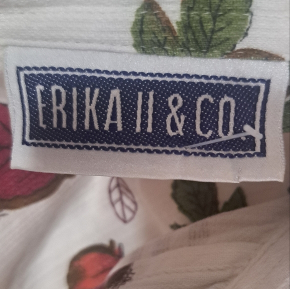 Erika & Co Vintage Falling Leafs Button Down Blouse - Picture 8 of 10